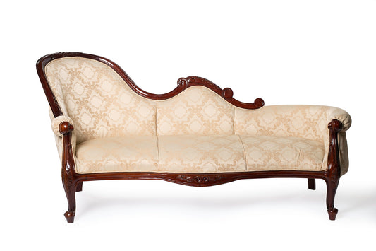 BIANCA CHAISE